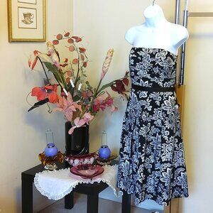 Preowned Spenser Jeremy Women’s Sleeveless Black White Floral Printed Dress 8